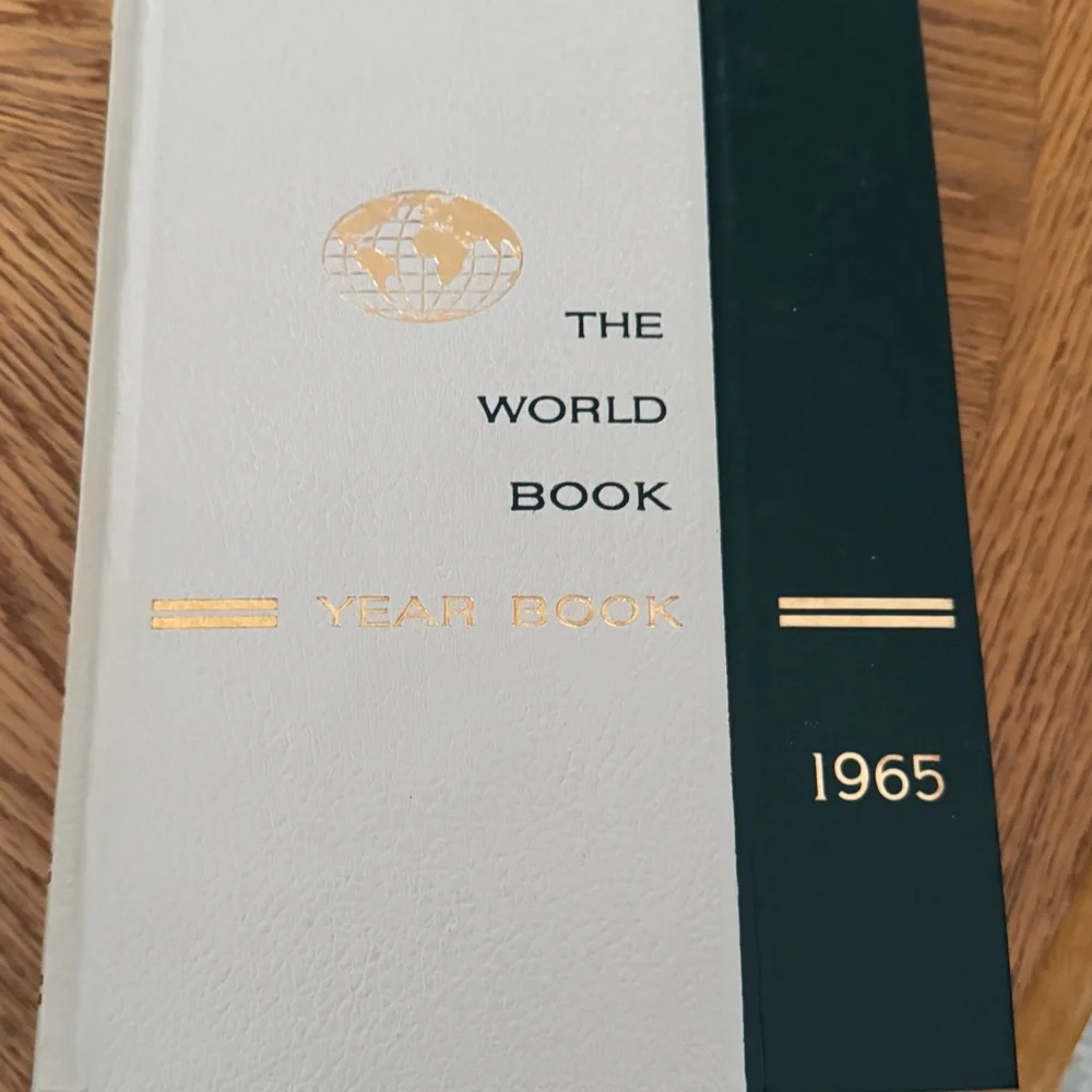 The World Book Year Book 1964 - Black and White Edition